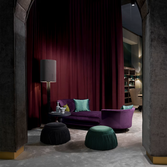 Triclinia Lounge Chair