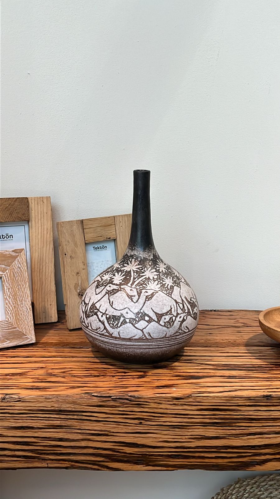 Camel Vase (Wide)