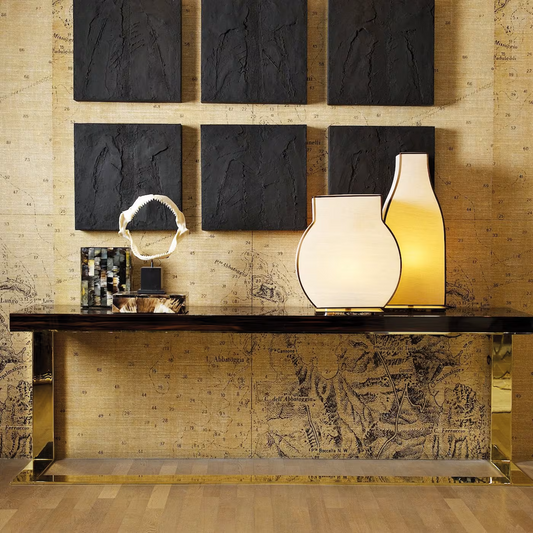 Kelly console with glossy finish