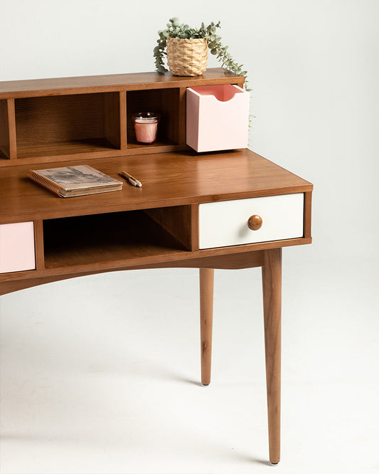 Lilia Desk