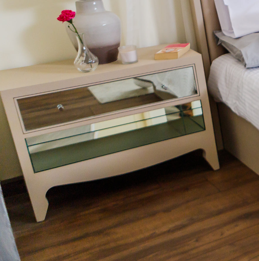 Diamond Commode