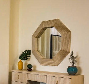 Lily Mirror