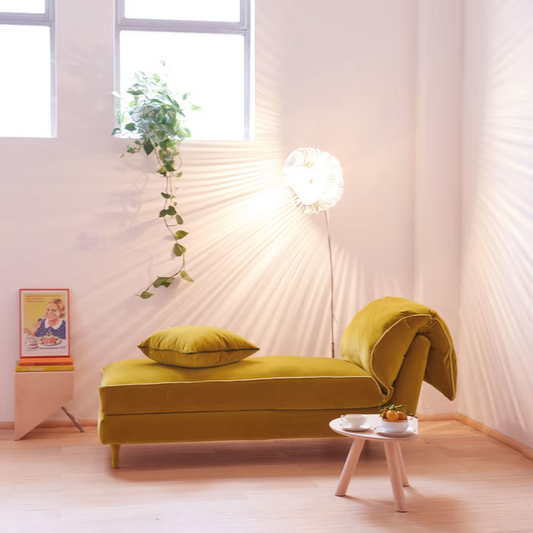 Casquet earthy gold daybed