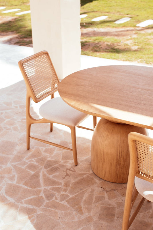 Bright dinning room