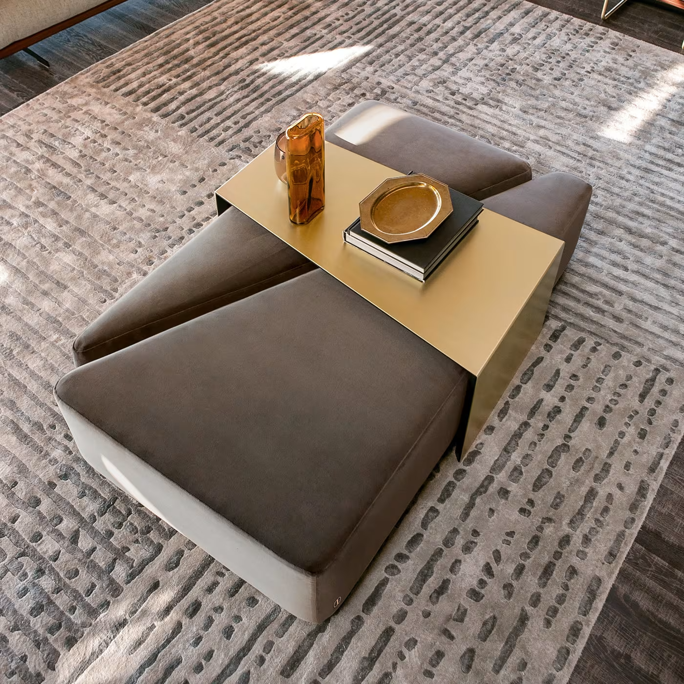 Atollo composition coffee table pouff