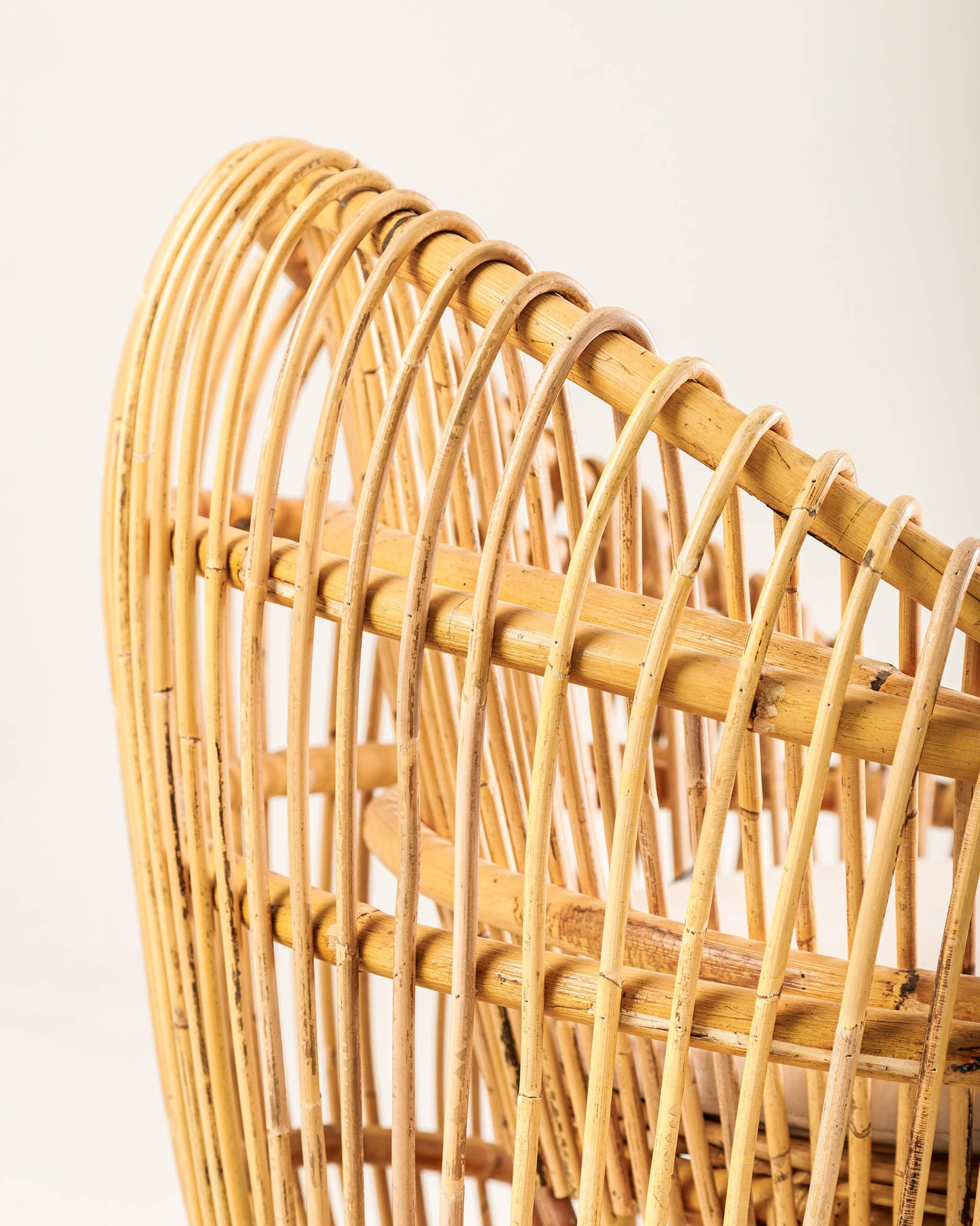 Nest Round Chair