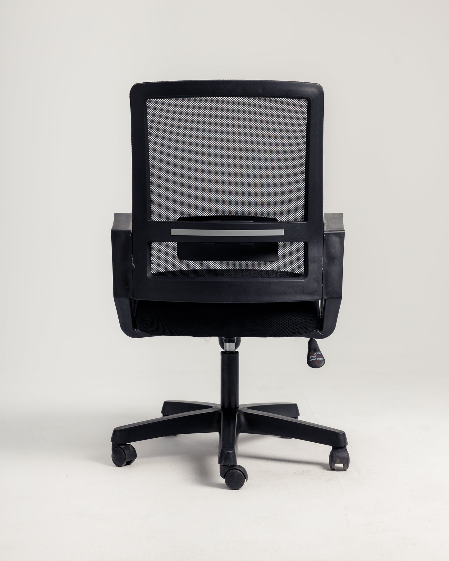 Noire Mesh Chair