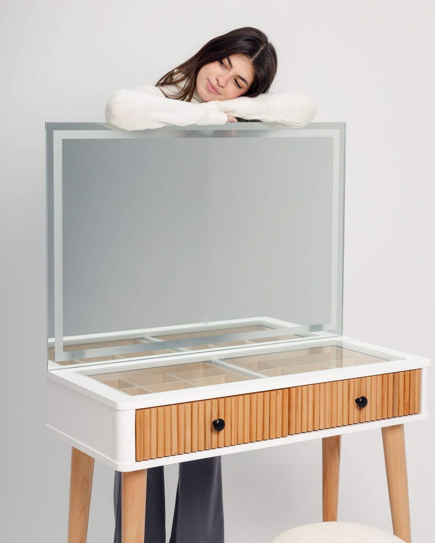 WHITE MUSE DRESSER