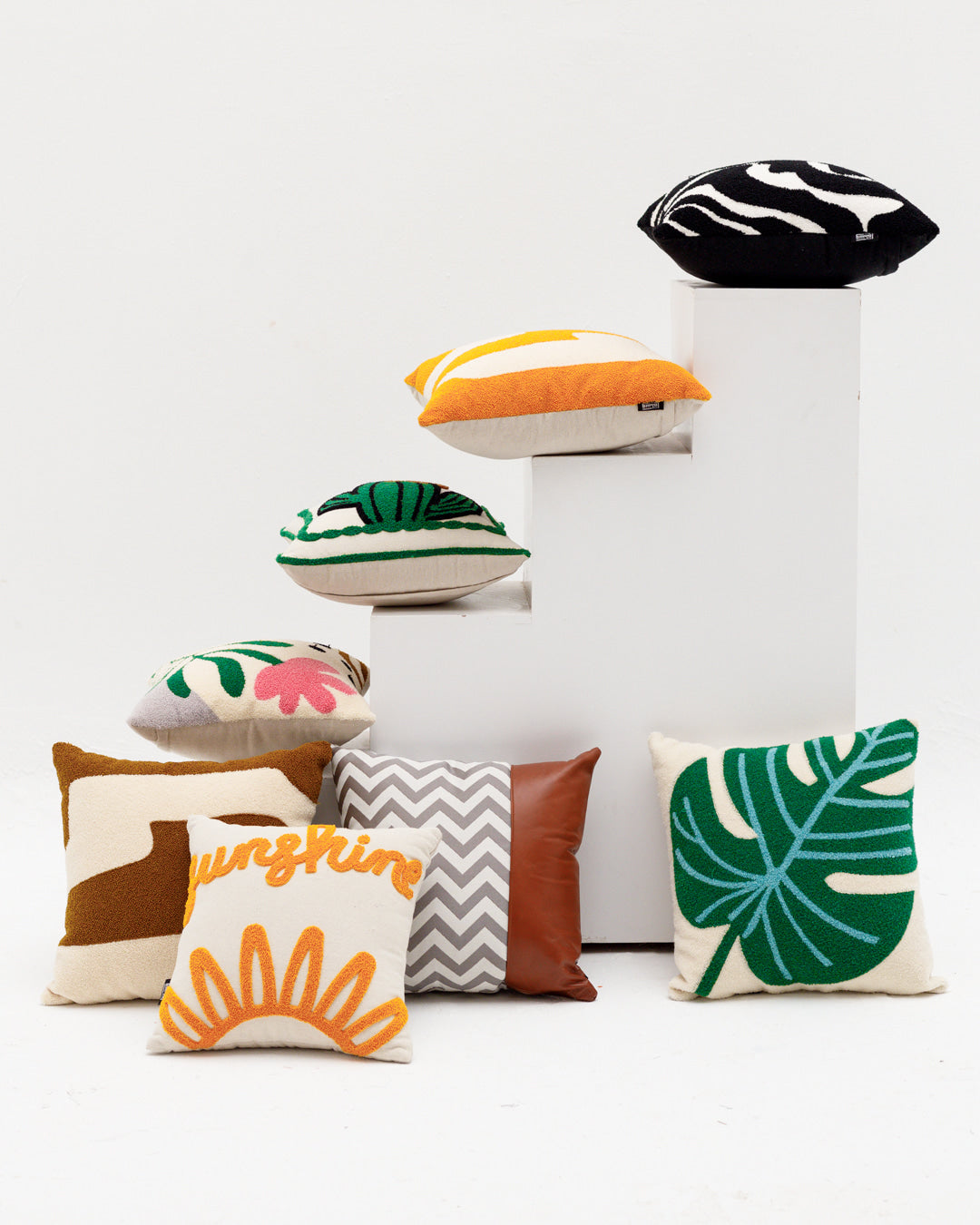 Leaf Tufted Cushion