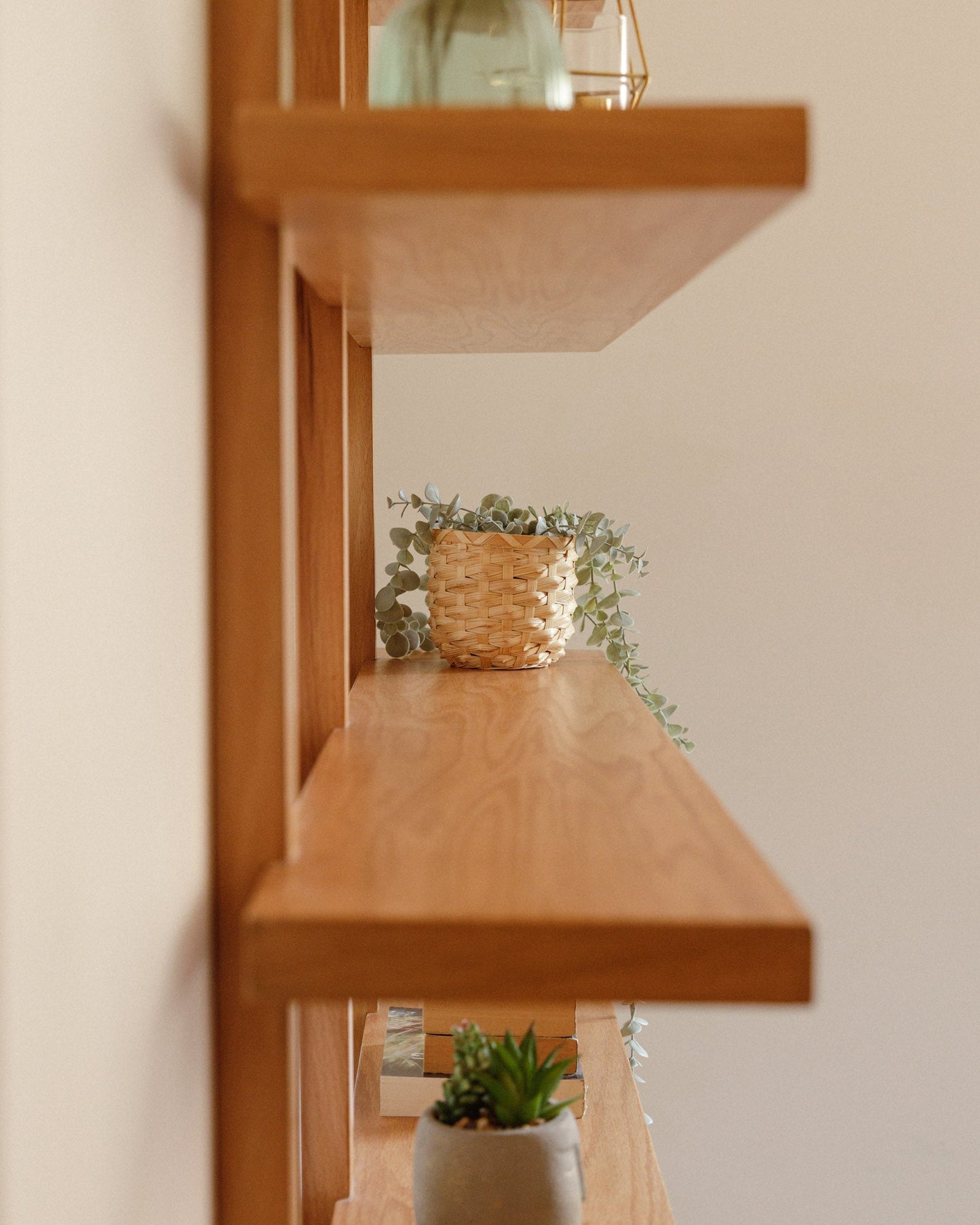 ALTITUDE OAK SHELF
