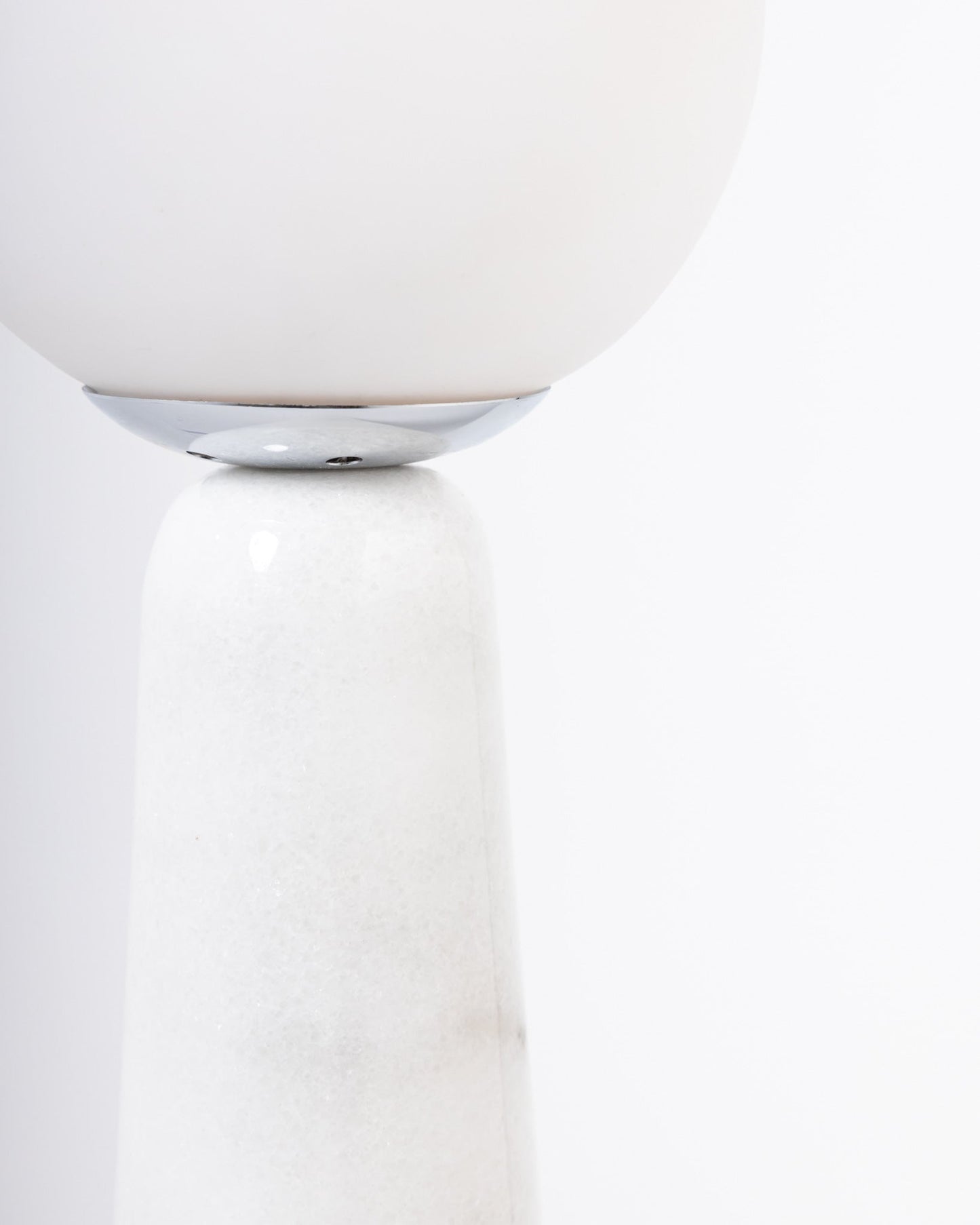 IVORY TABLE LAMP