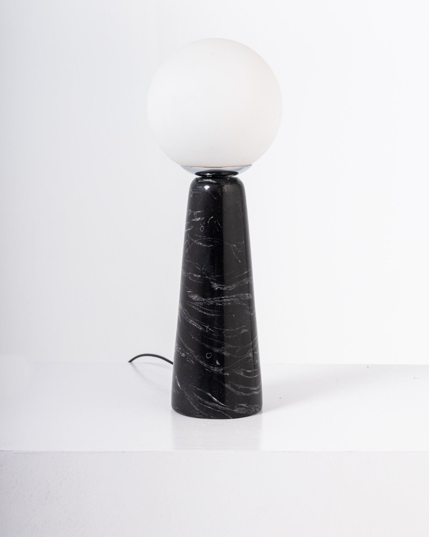 VESPRE TABLE LAMP