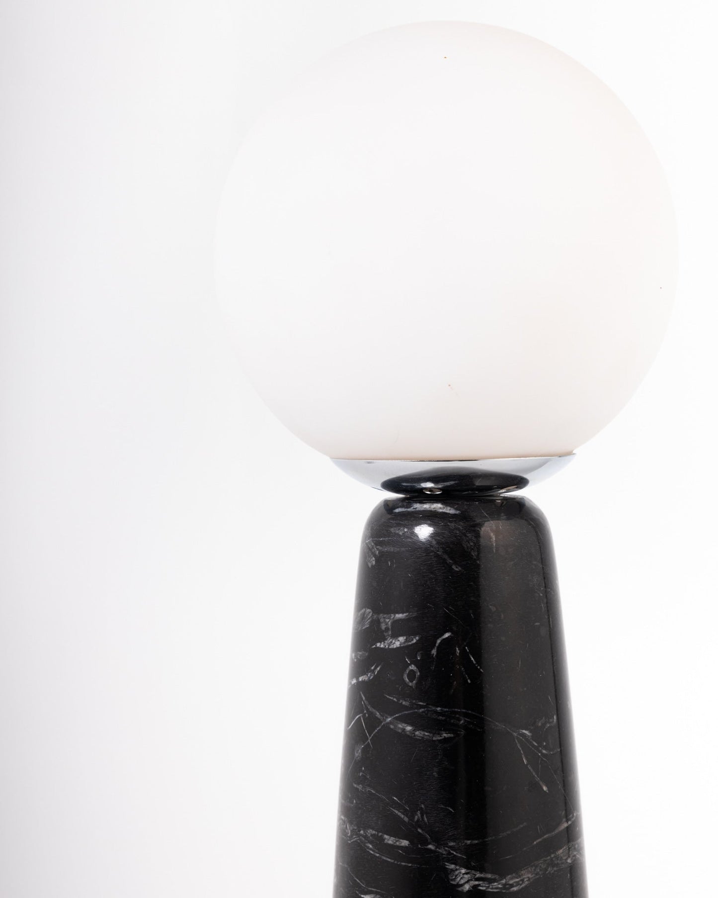 VESPRE TABLE LAMP
