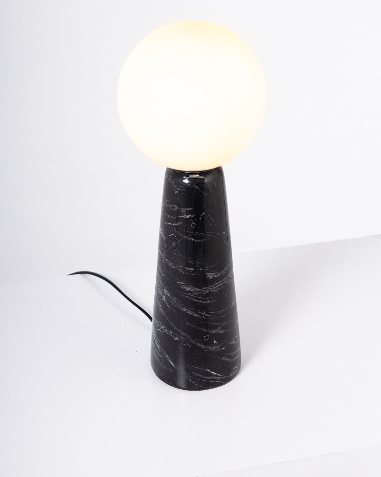 VESPRE TABLE LAMP