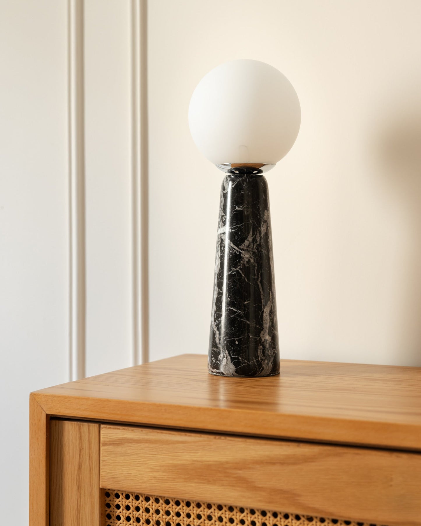 VESPRE TABLE LAMP
