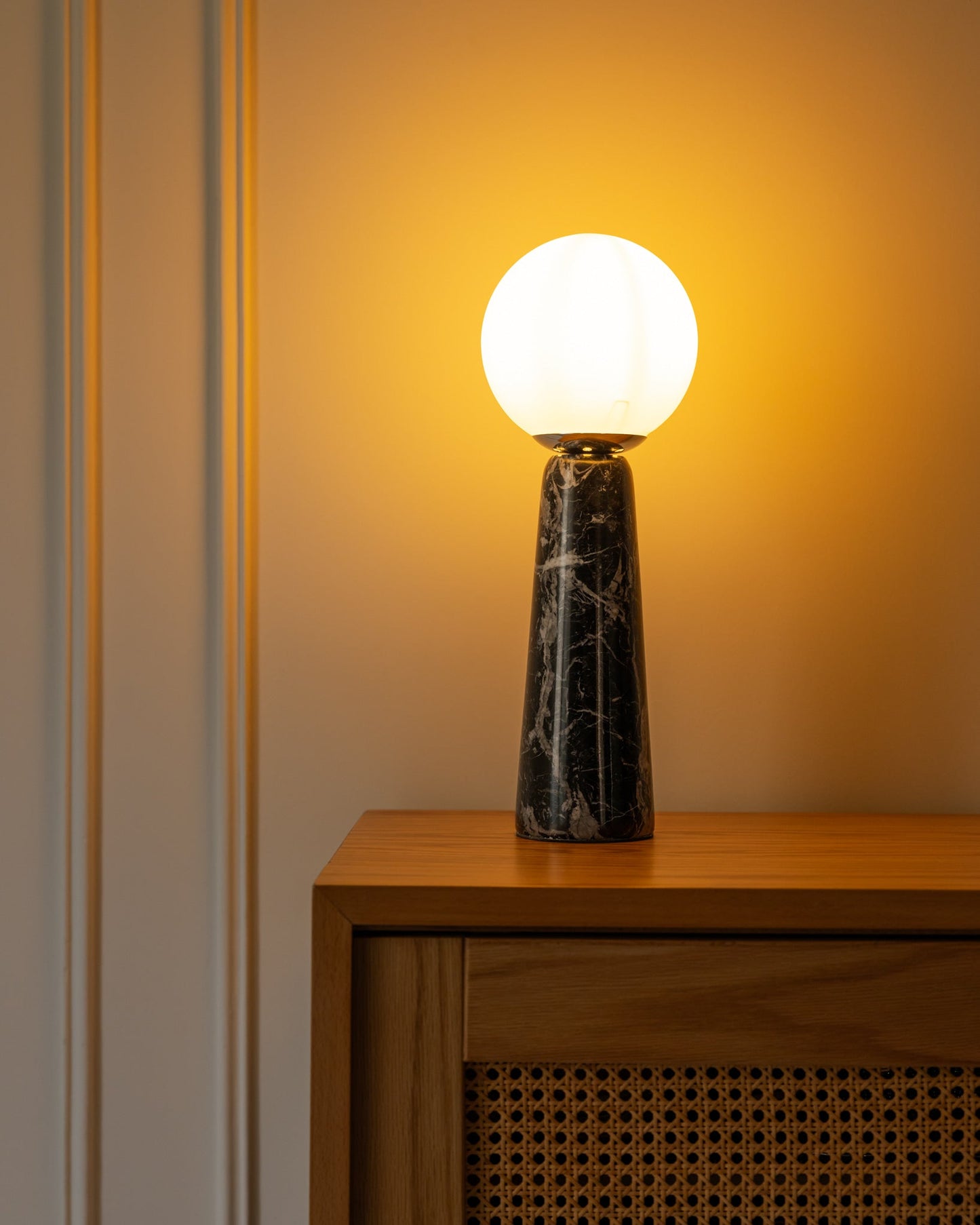 VESPRE TABLE LAMP