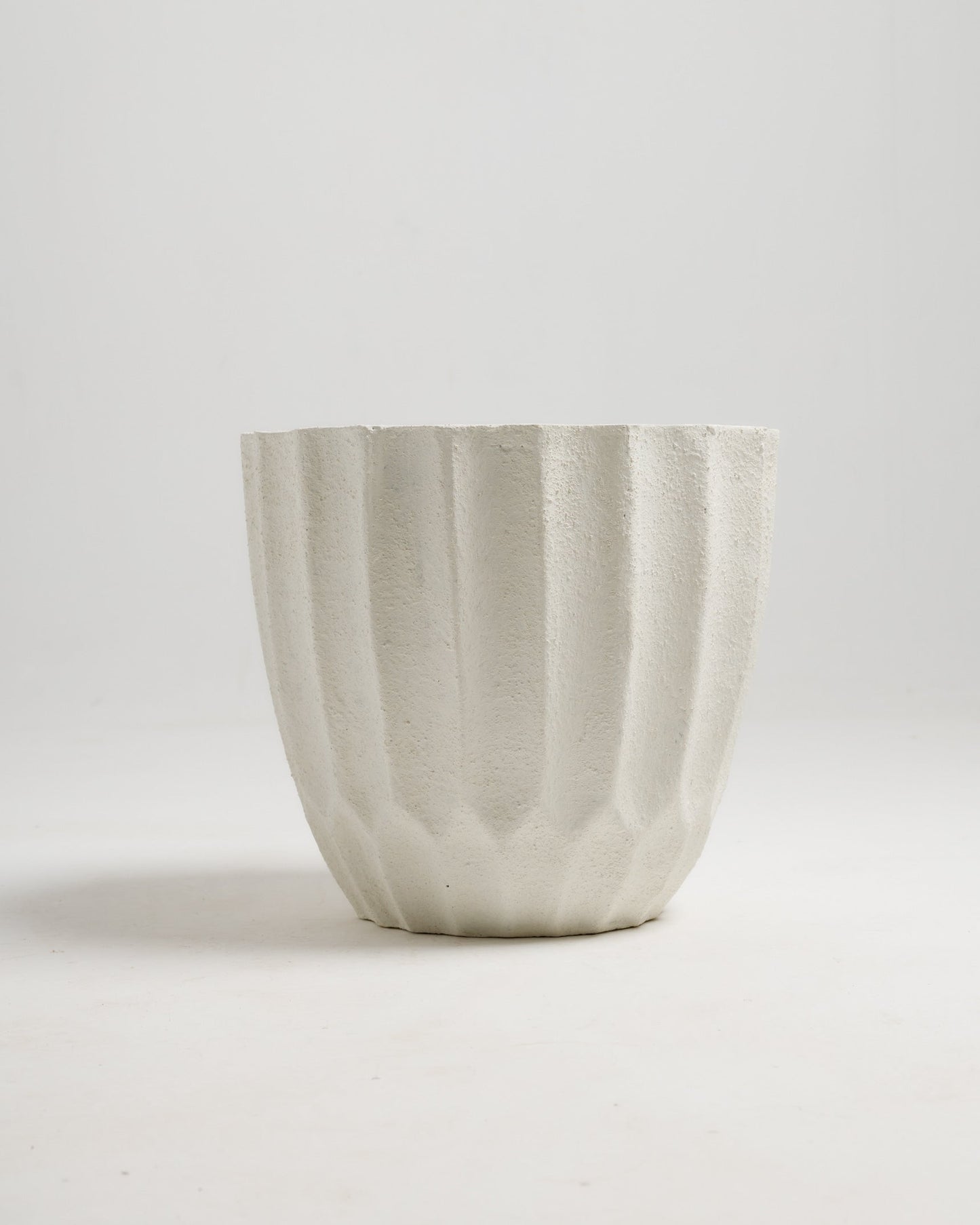 White strip Fiber Pot