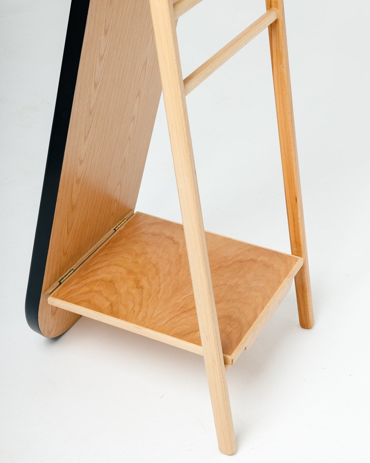 Archy Mirror