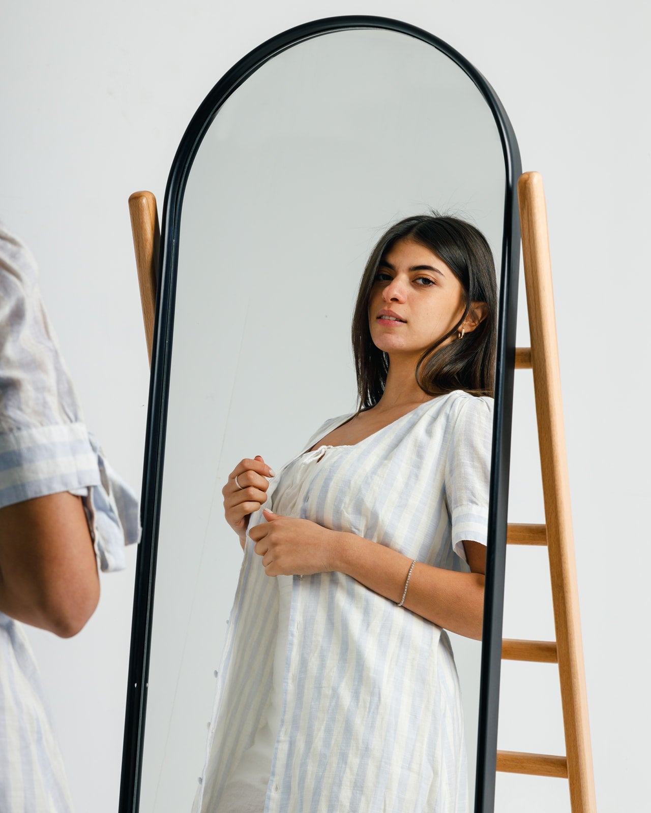 Archy Mirror