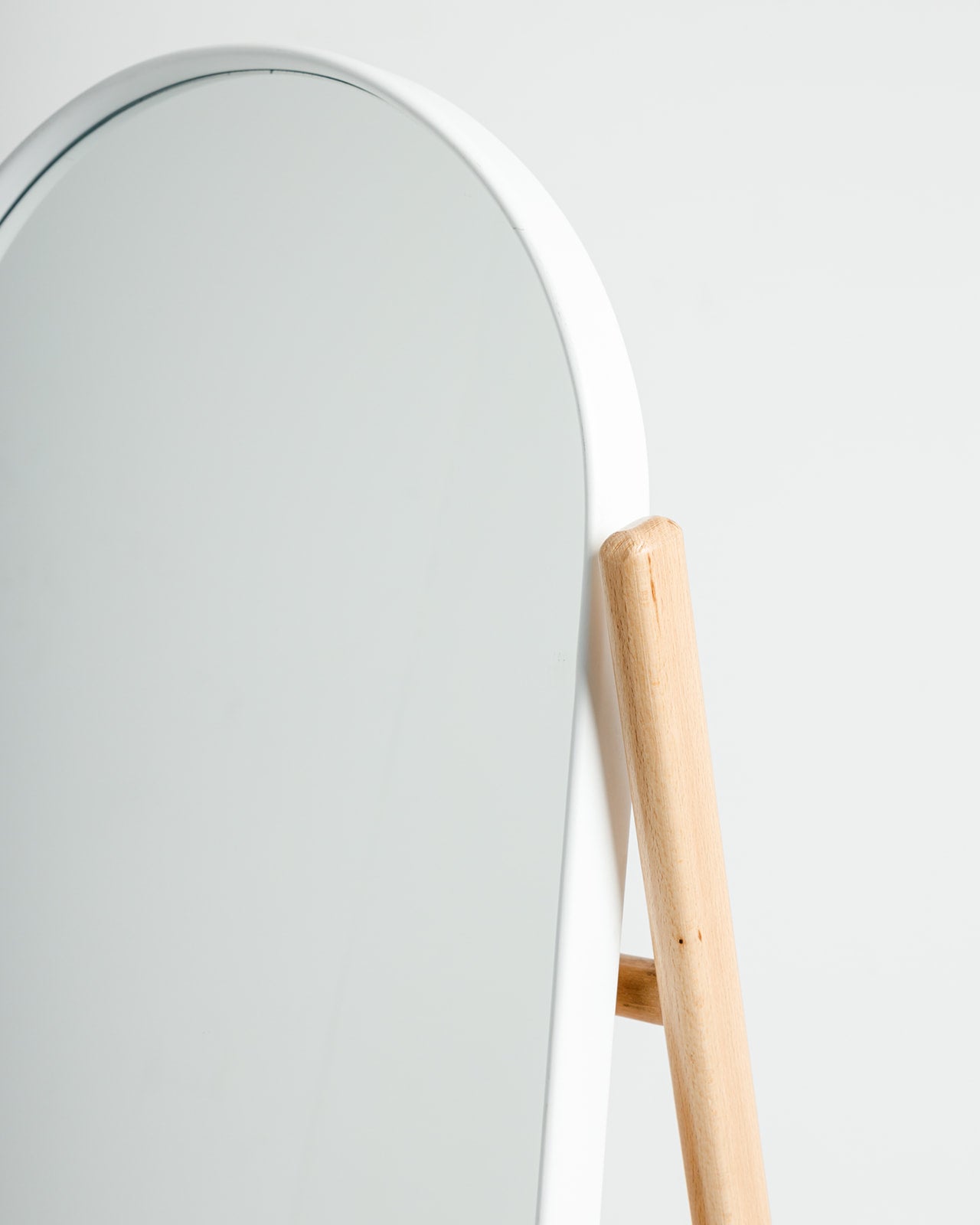 Archy Mirror