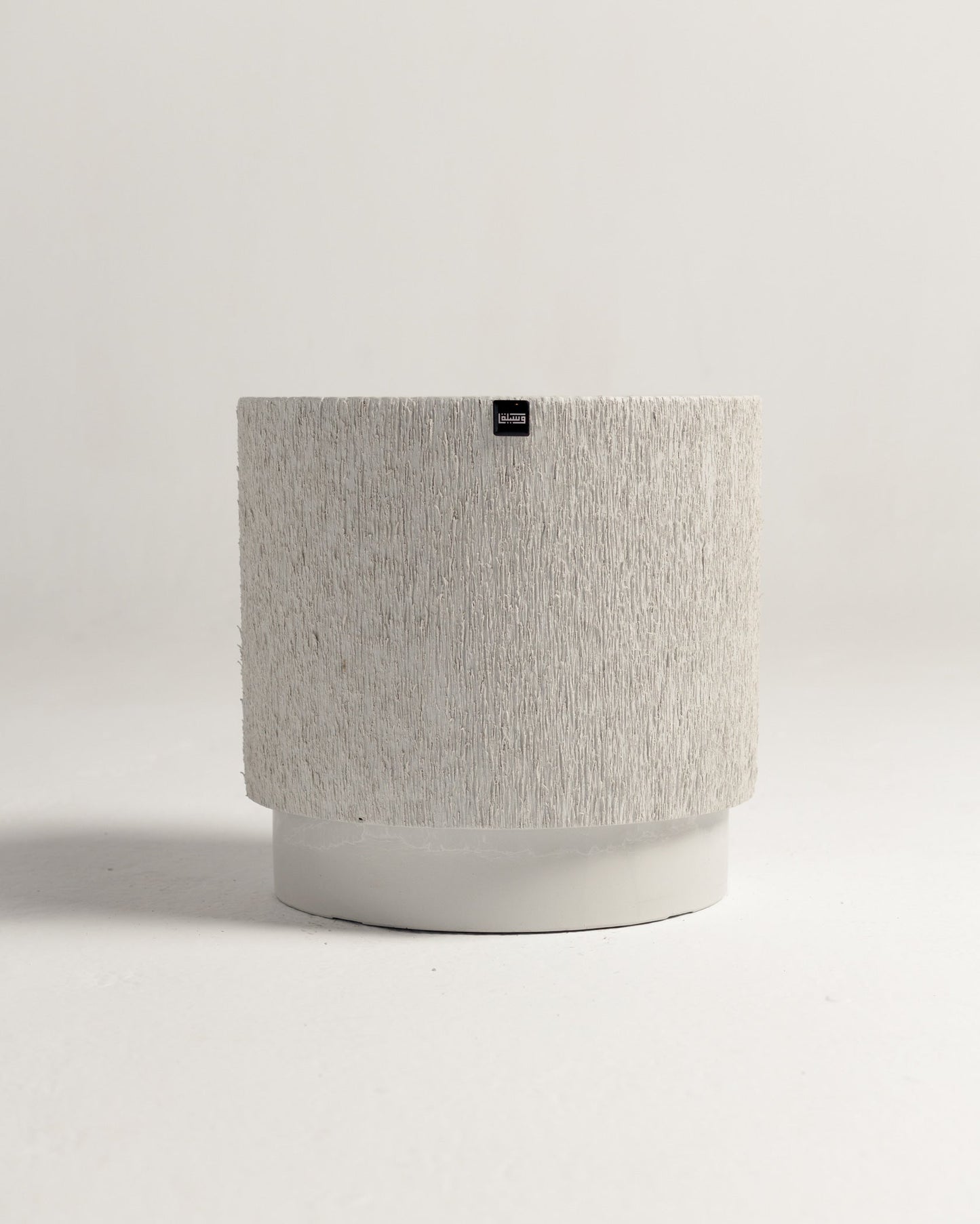White Short Fiber Pot