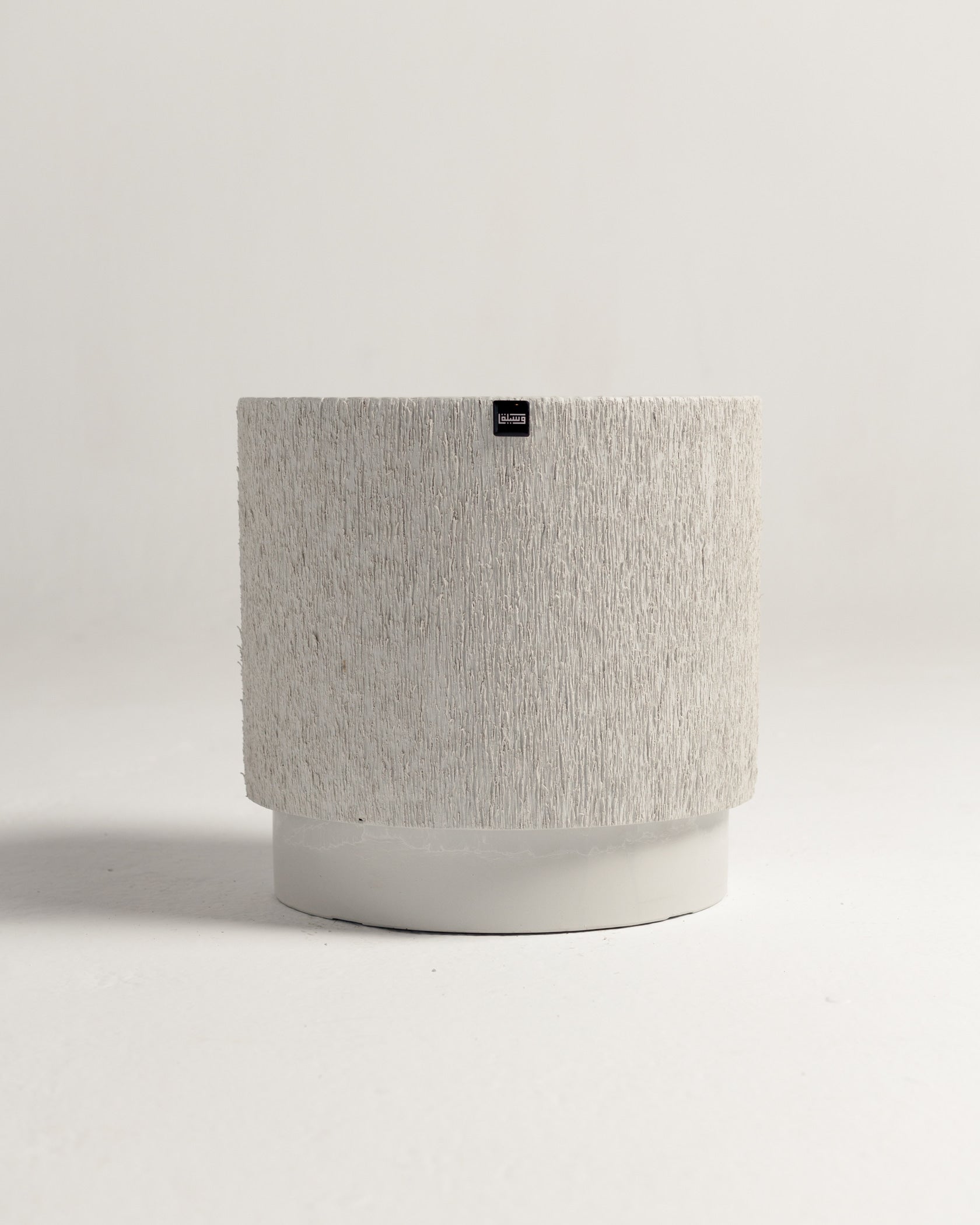 White Short Fiber Pot