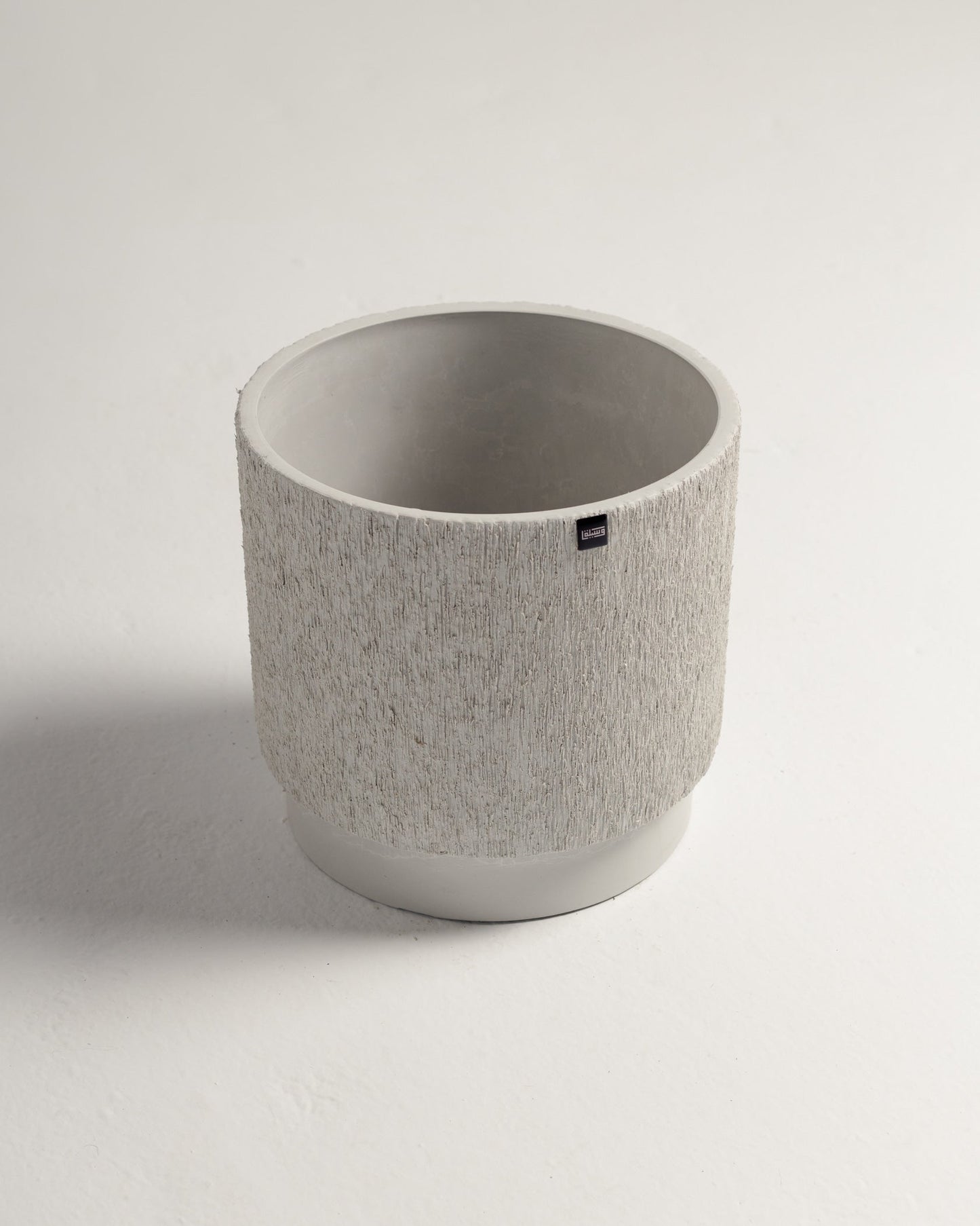 White Short Fiber Pot