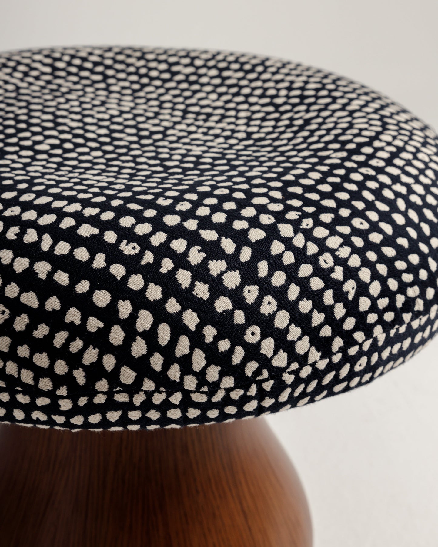 BW Mushroom Pouf