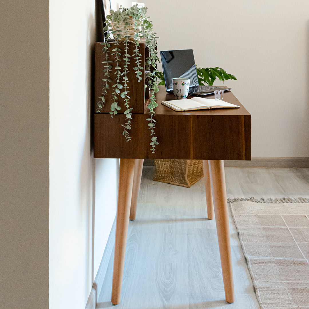 Walnut Akila by AE