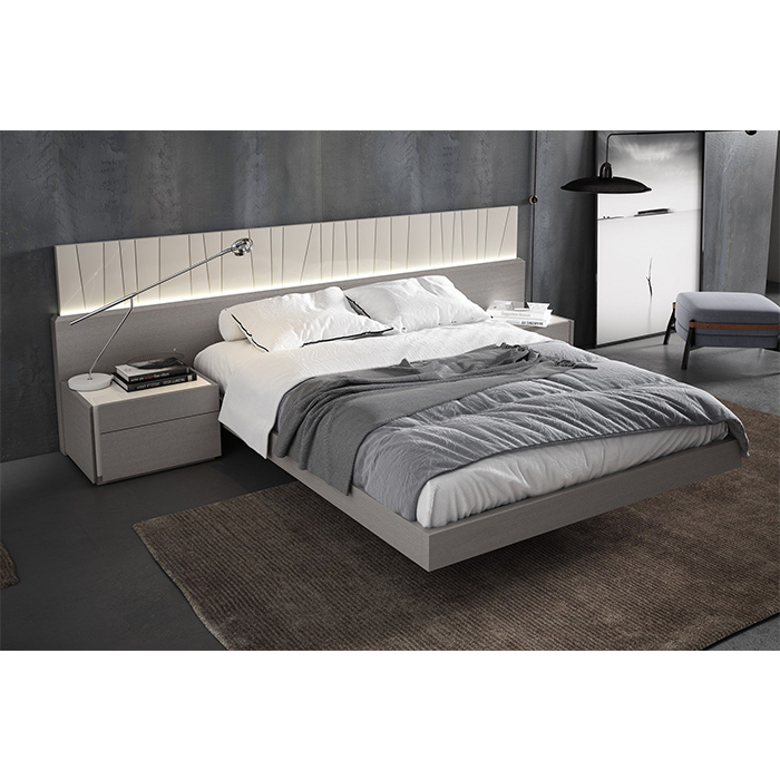 Luxury suite bedroom