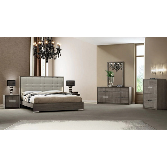 Bedroom with a distinctive style