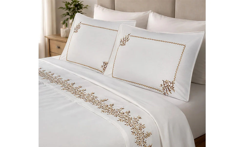 Double embroidered bed sheet, 4 pieces