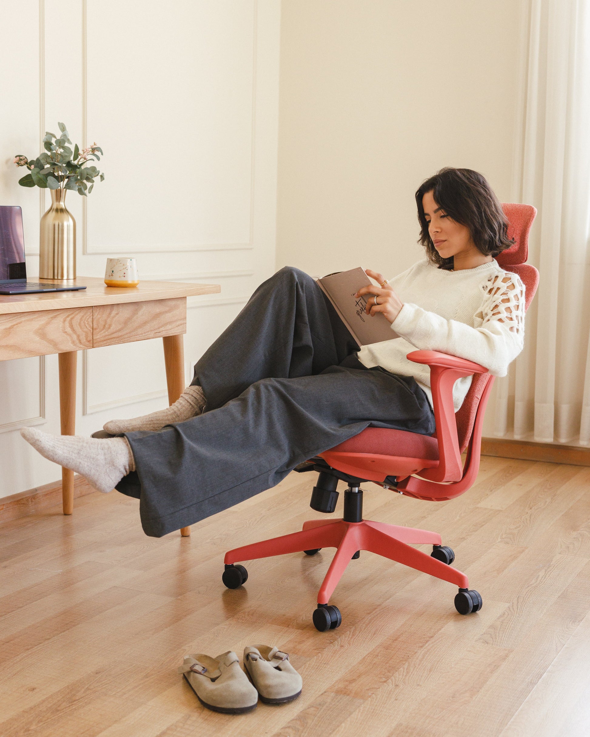 Red Aura Ergonomic Chair