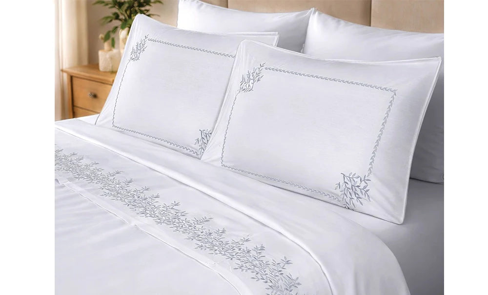 Double embroidered bed sheet, 4 pieces
