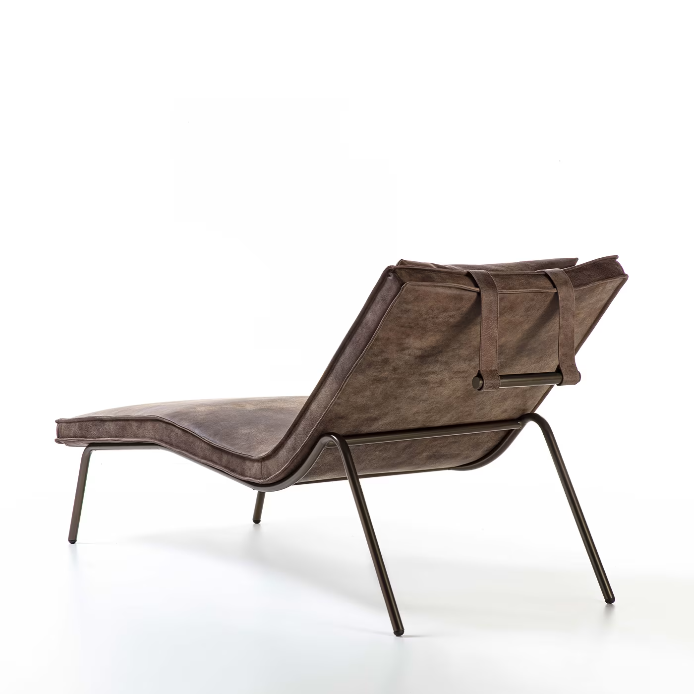 Vintage brown leather chaise longue