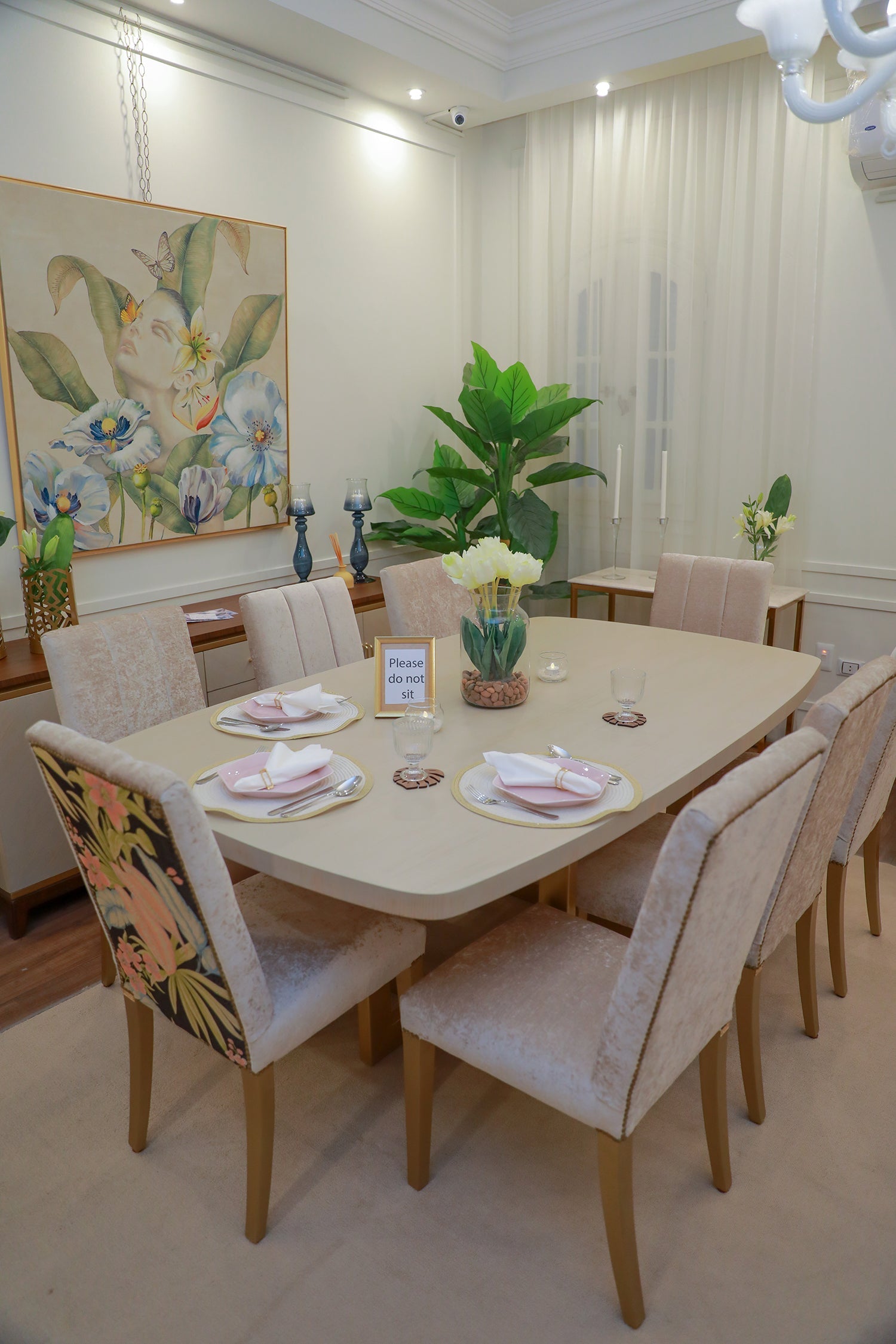 Eden Dining Table