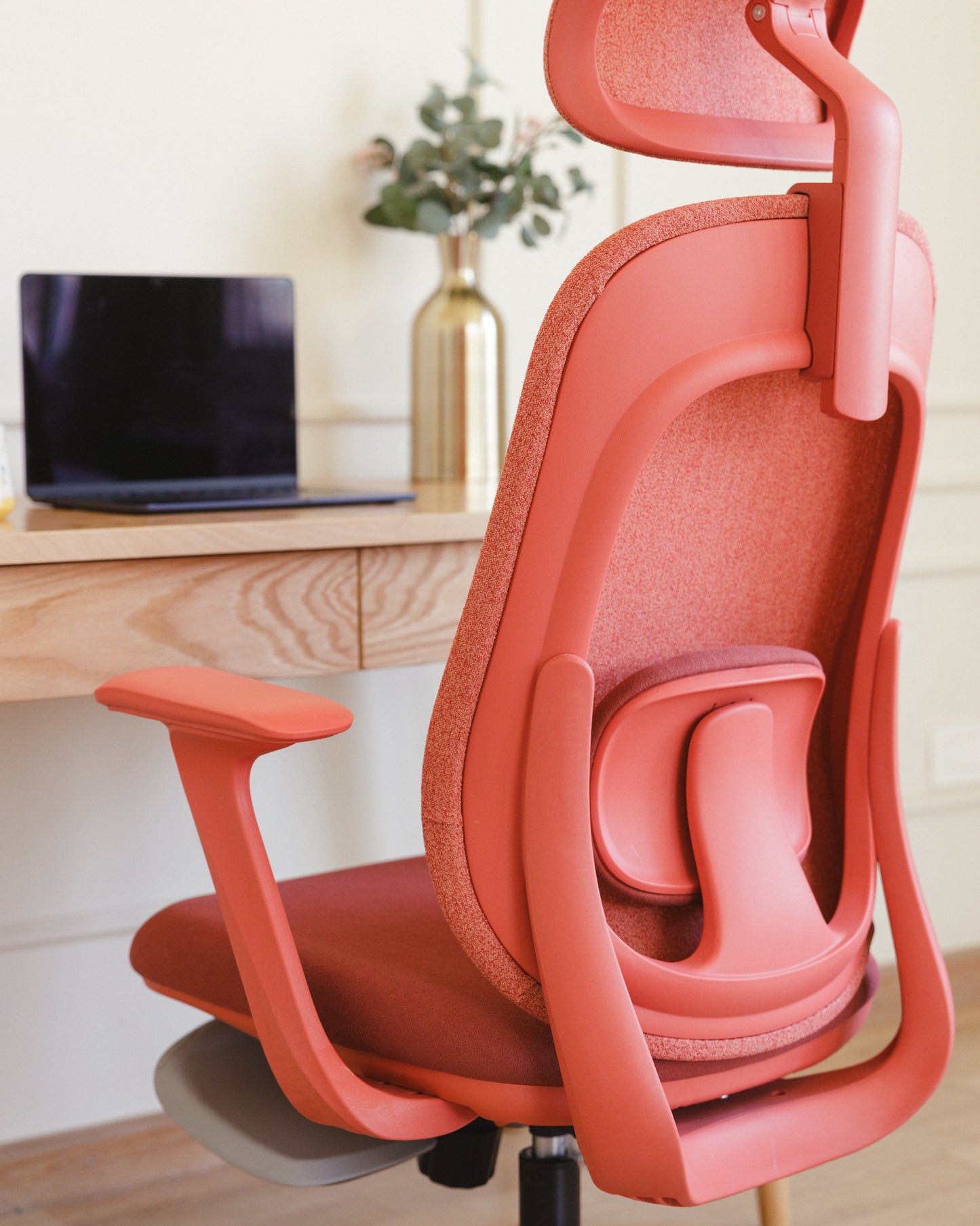 Red Aura Ergonomic Chair