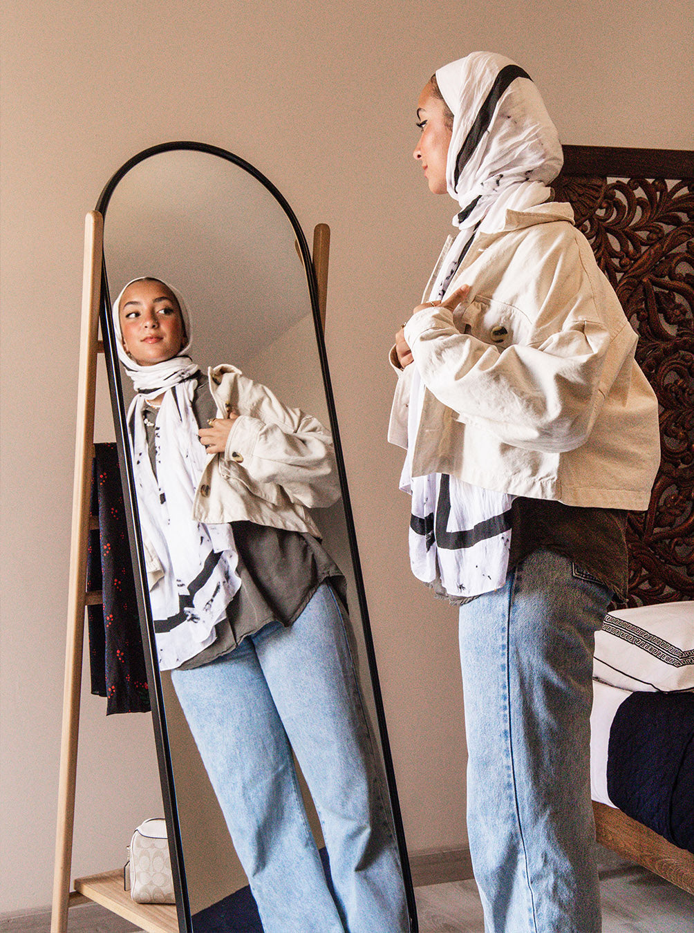 Archy Mirror