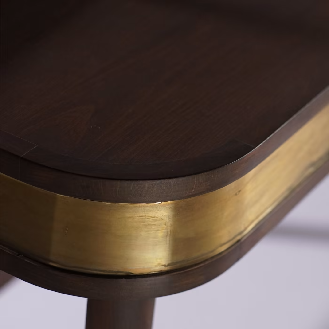 The long side table console