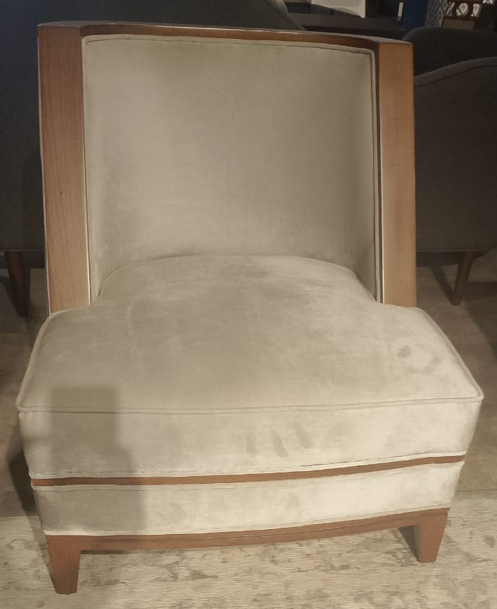 LOUNGE CHAIR  CH-15