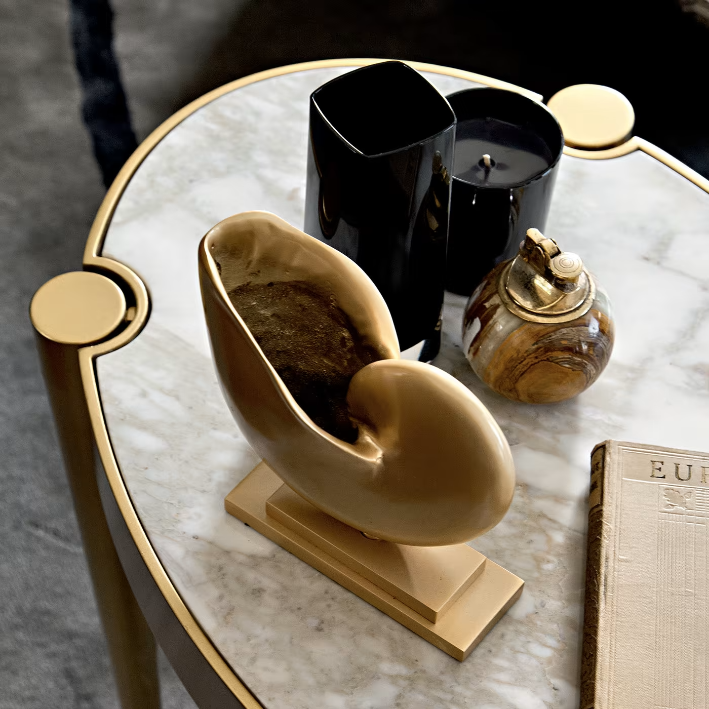 Victoria side table