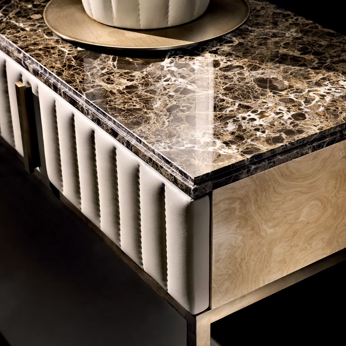 ANGELINA CONSOLE