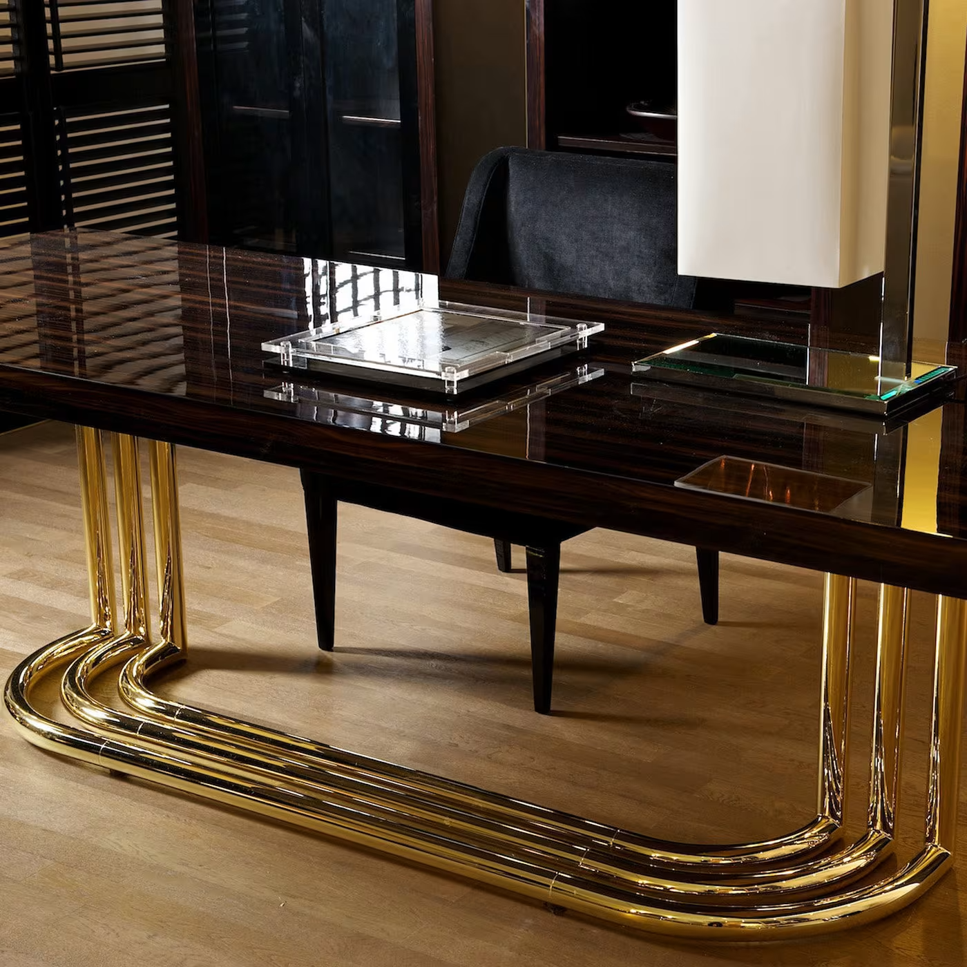 William desk