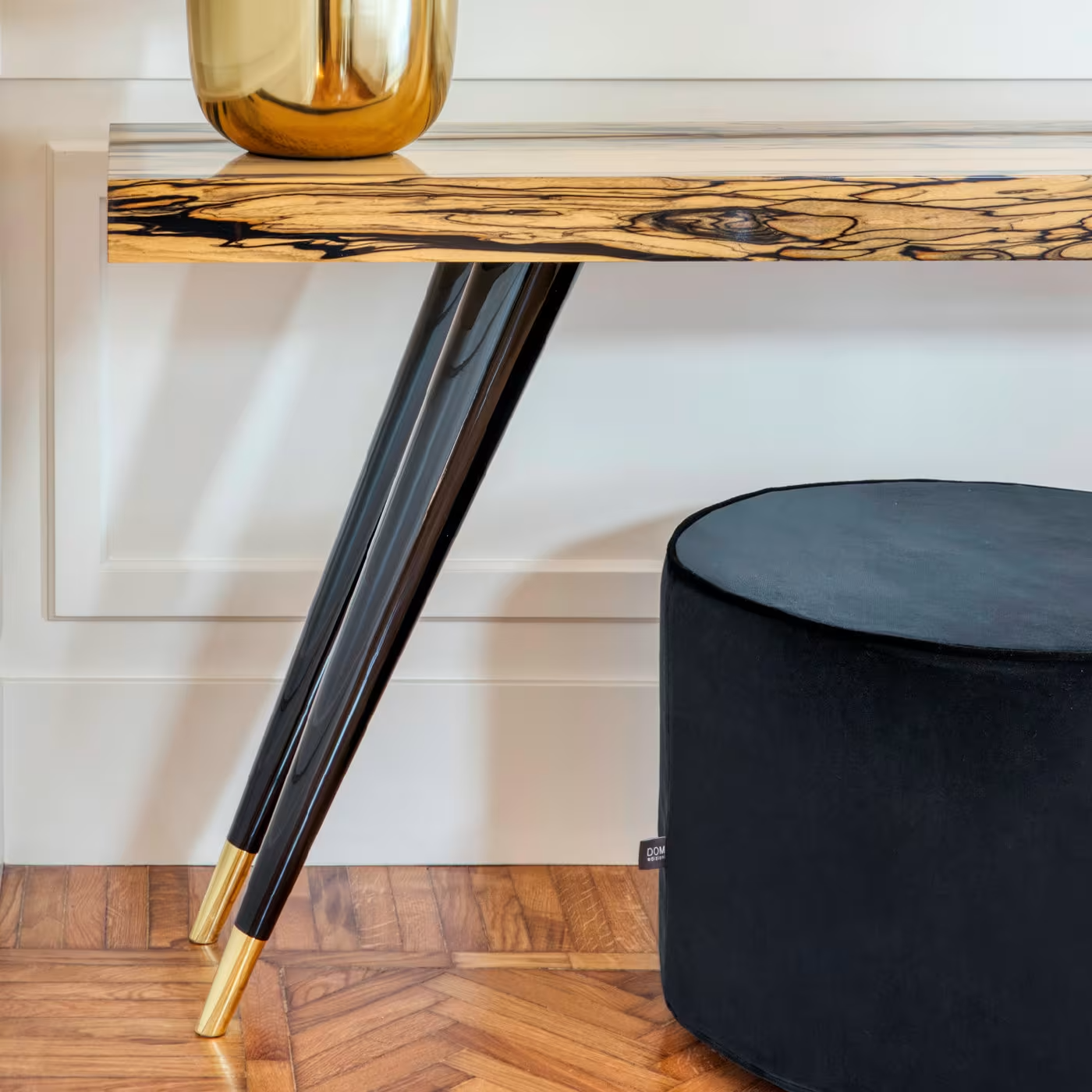 Andrea albin ebony console