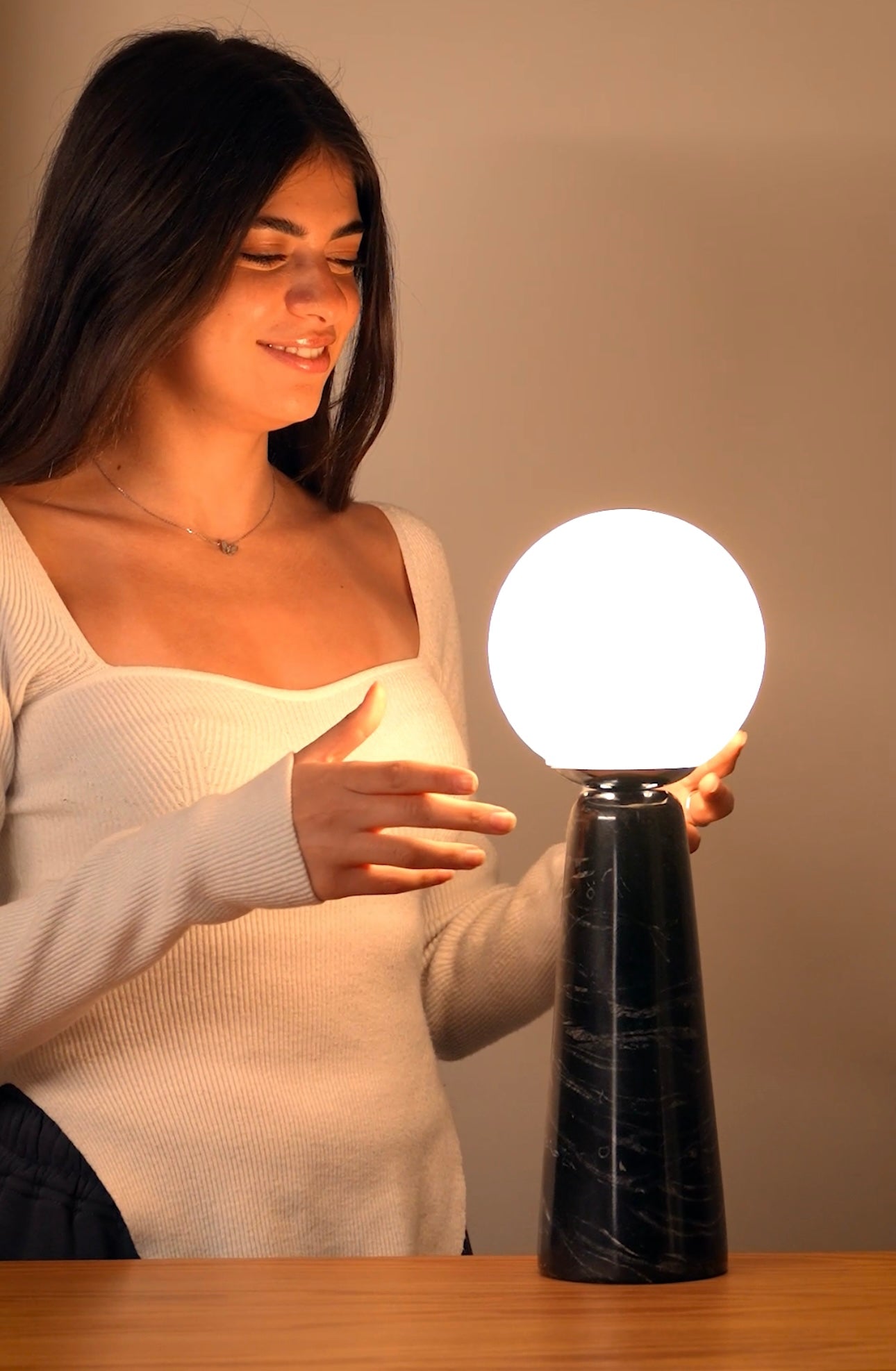 VESPRE TABLE LAMP