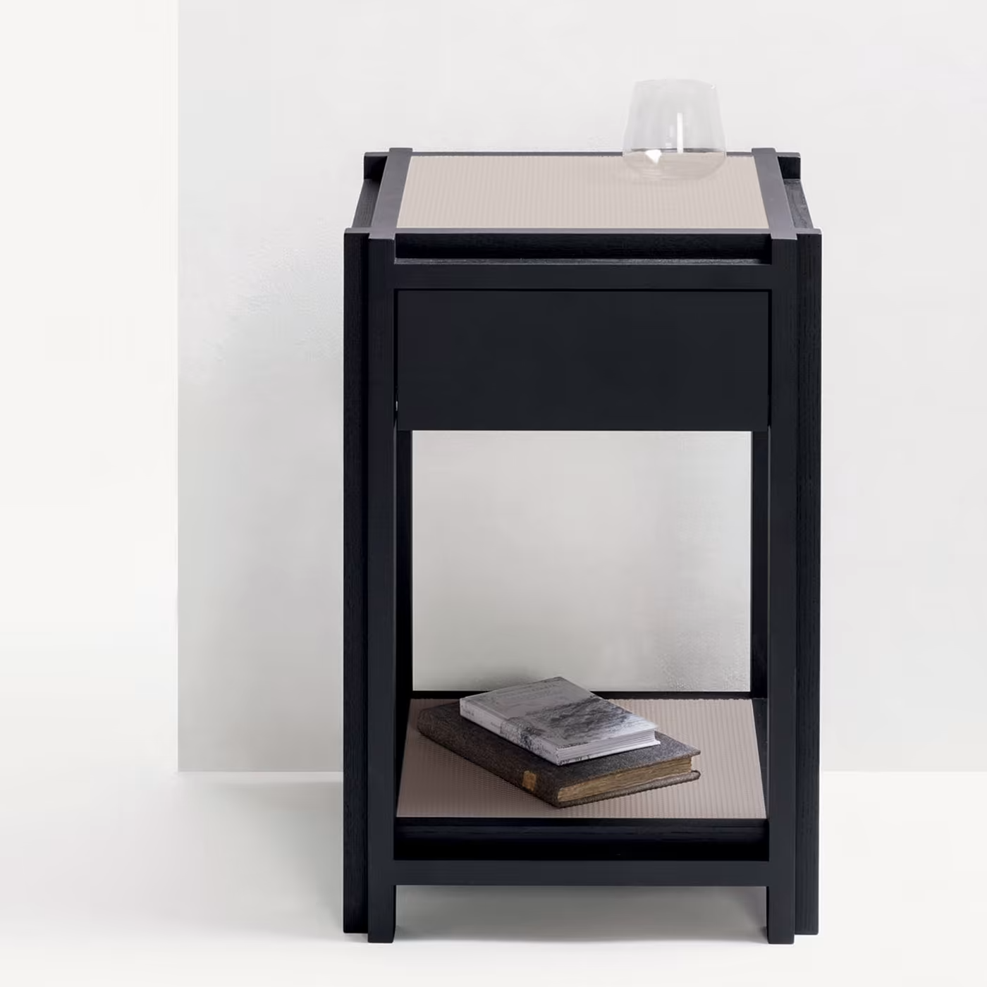 Square side table structure