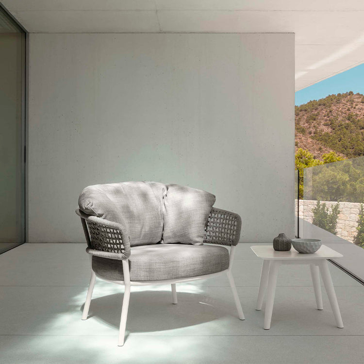 Moon outdoor sofa chair