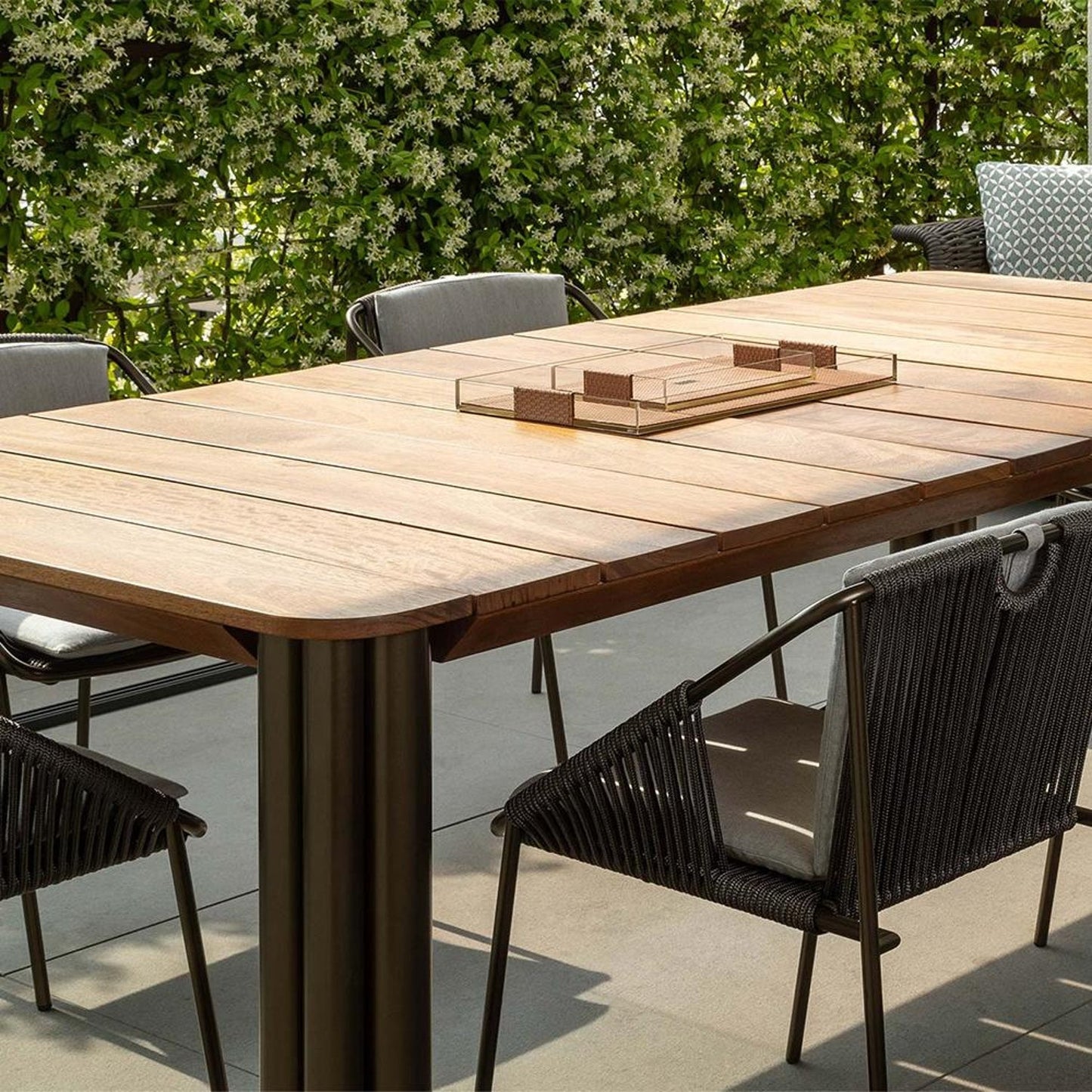 Atlante Outdoor Dining Table
