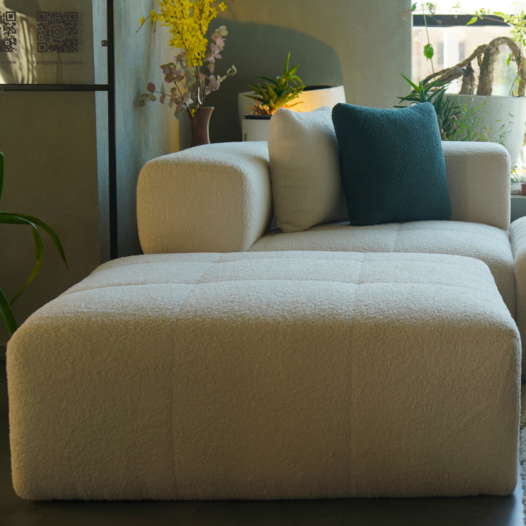 CLAVIS Living Room