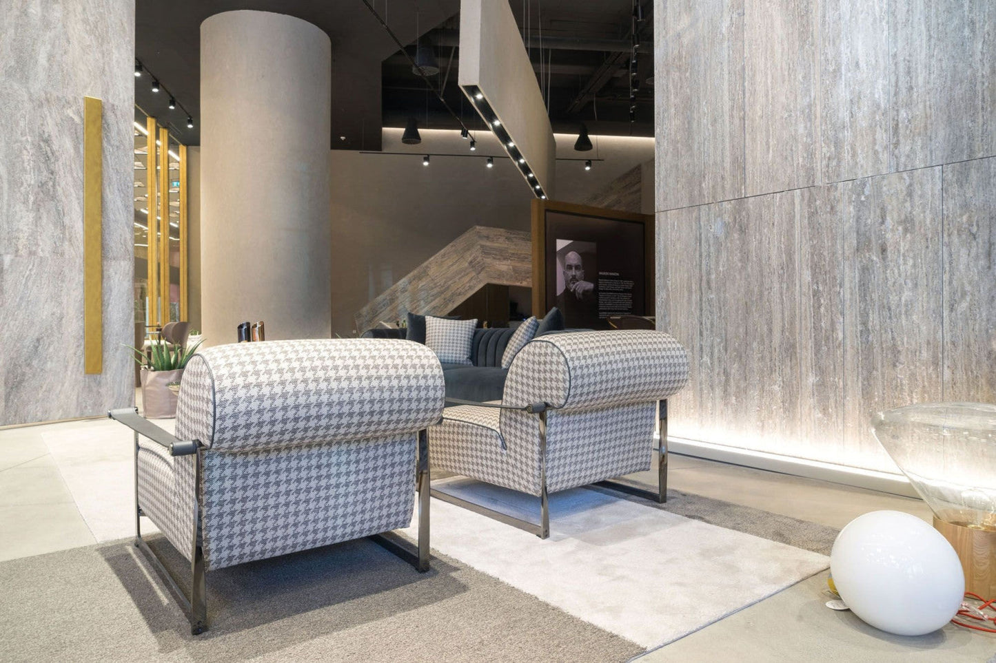 Annysa Armchair